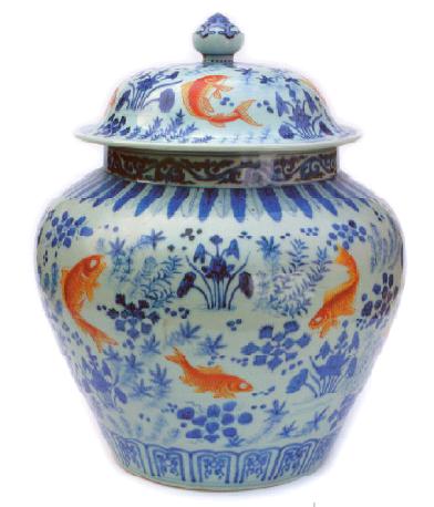 景德镇窑青花矾红彩鱼藻纹盖罐