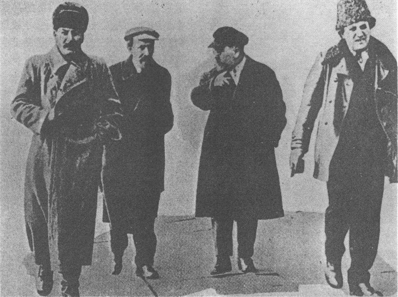 肃反浪潮席卷苏联——季诺维也夫和加米涅夫被判死刑