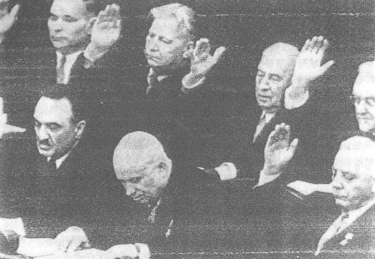 一次不同寻常的大会——赫鲁晓夫在苏共二十大作“秘密报告”